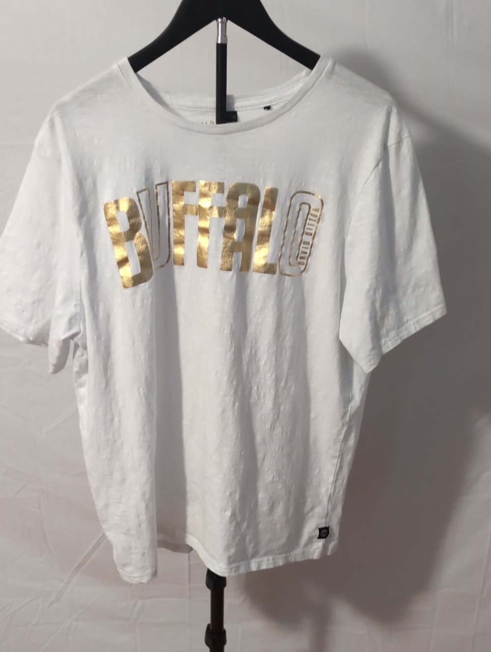 Buffalo David Bitton White & Gold Foil Graphic Logo T-Shirt - Men's XL / Unisex
